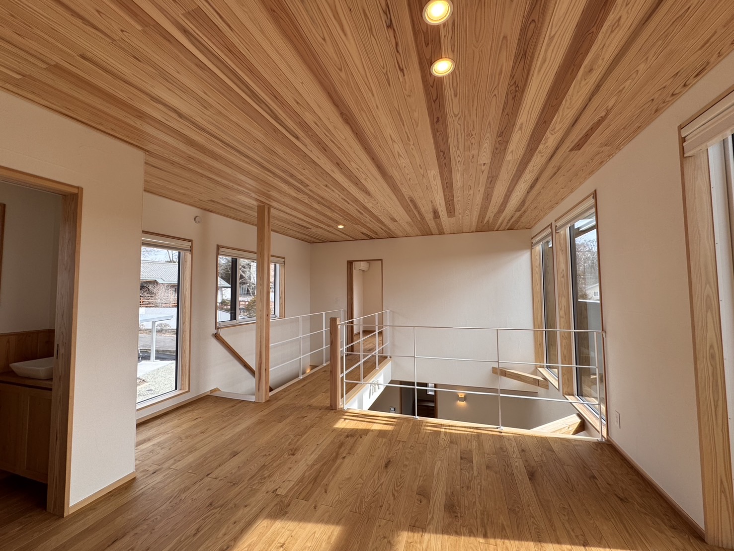 借宿つくしが丘 信州の木にこだわった高級別荘